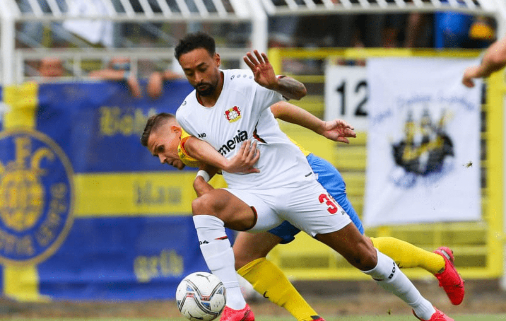 Leyu Sports- 今夜里昂备战德国杯，单刀错失细节曝光，底气十足，医务组通报恢复