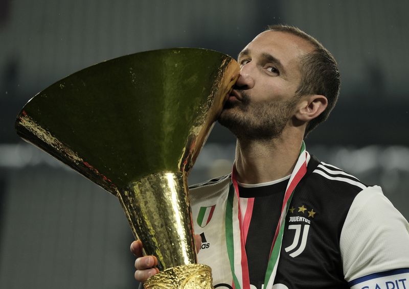 关于里程碑夜！尤文图斯止住颓势，意甲今晚刷纪录，压力陡增，心理建设被强调的信息