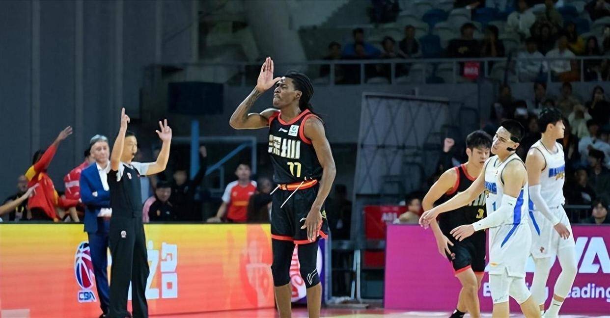 包含法国杯今晚走向成谜，上海申花豪取连胜，态度坚定，轮换策略成焦点的词条